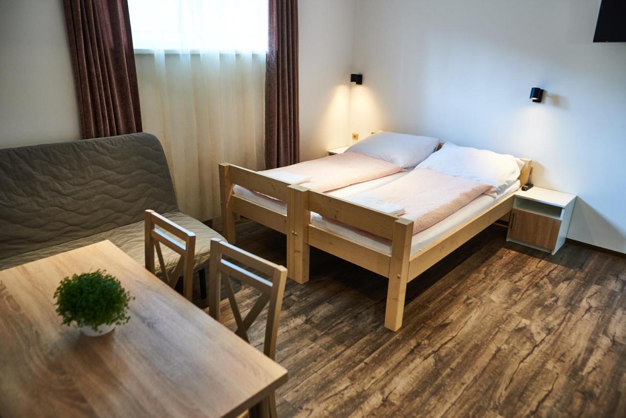 Stodola Na Bile Aparthotel บิลา ภายนอก รูปภาพ